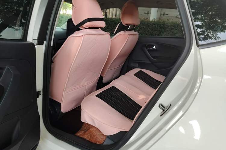Used Volkswagen Polo 2016 1.6L Automatic Comfort Model Left Rear Seat