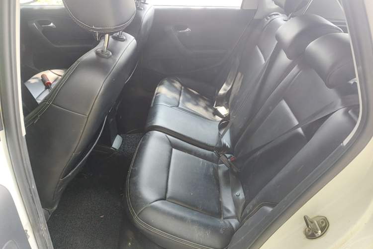 Used Volkswagen Polo 2016 1.6L Automatic Comfort Model Left Rear Seat