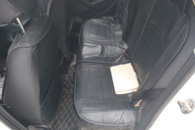 Used Volkswagen Polo 2016 1.4L Manual Fashion Model Left Rear Seat