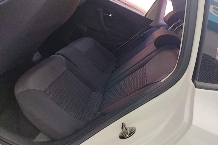 Used Volkswagen Polo 2016 1.6L Automatic Comfort Model Left Rear Seat