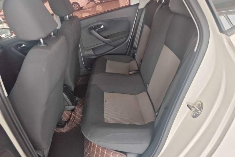 Used Volkswagen Polo 2016 1.4L Manual Fashion Model Left Rear Seat