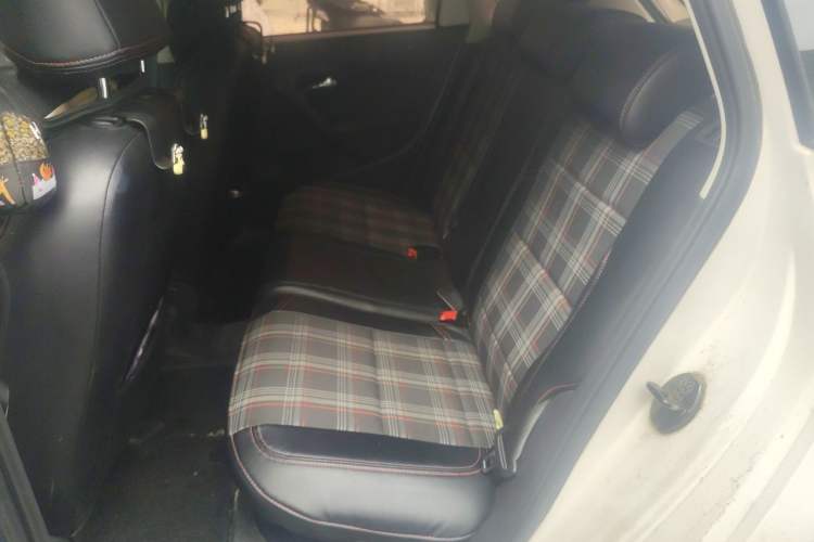 Used Volkswagen Polo 2016 1.6L Automatic Comfort Model Left Rear Seat