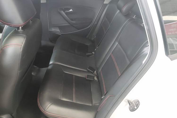 Used Volkswagen Polo 2016 1.6L Automatic Comfort Model Left Rear Seat