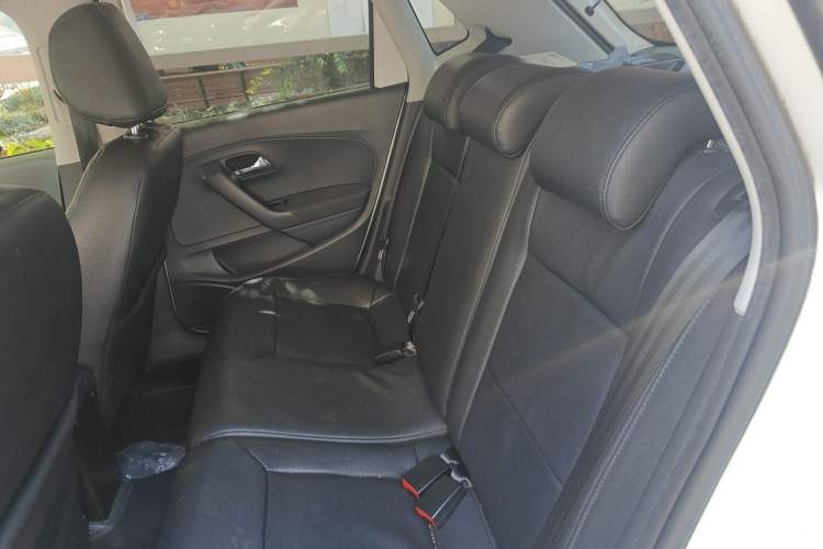 Used Volkswagen Polo 2016 1.6L Automatic Comfort Model Left Rear Seat