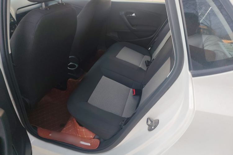 Used Volkswagen Polo 2016 1.4L Manual Fashion Model Left Rear Seat