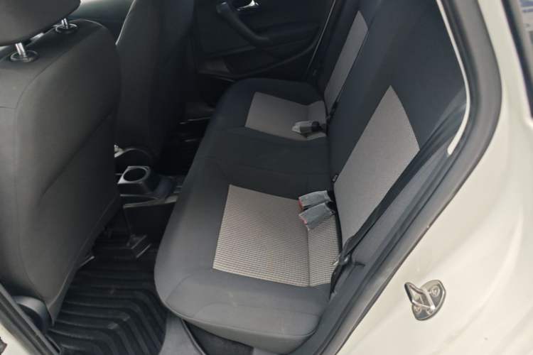 Used Volkswagen Polo 2016 1.4L Manual Fashion Model Left Rear Seat
