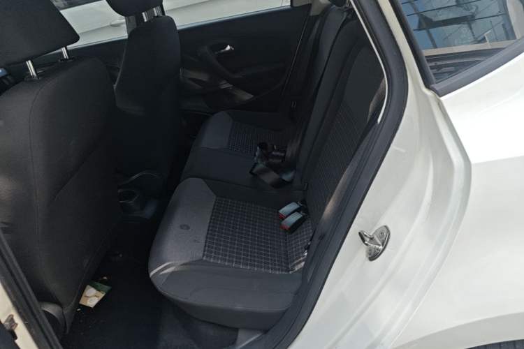 Used Volkswagen Polo 2016 1.6L Automatic Comfort Model Left Rear Seat