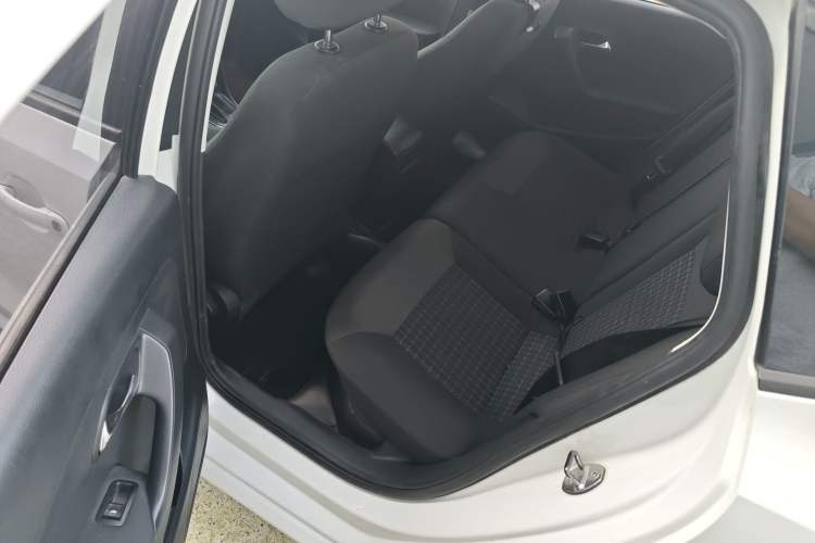 Used Volkswagen Polo 2016 1.6L Automatic Comfort Model Left Rear Seat