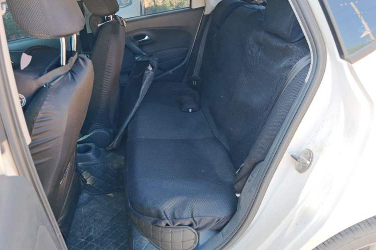 Used Volkswagen Polo 2016 1.4L Manual Fashion Model Left Rear Seat