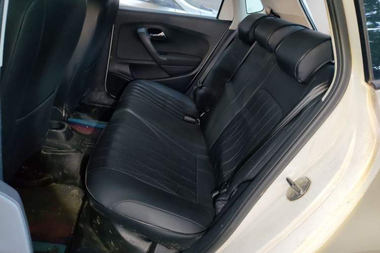 Used Volkswagen Polo 2016 1.4L Manual Fashion Model Left Rear Seat