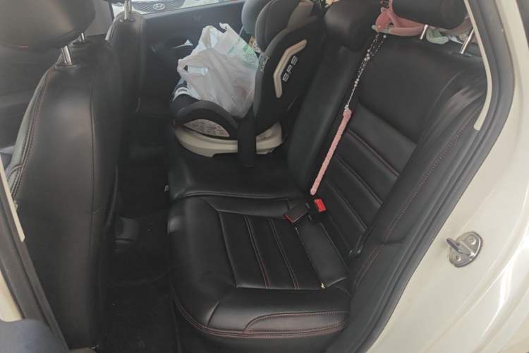 Used Volkswagen Polo 2016 1.6L Automatic Comfort Model Left Rear Seat