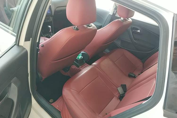 Used Volkswagen Polo 2016 1.6L Automatic Comfort Model Left Rear Seat