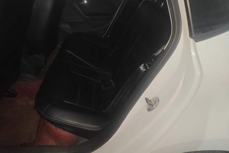 Used Volkswagen Polo 2016 1.4L Manual Fashion Model Left Rear Seat