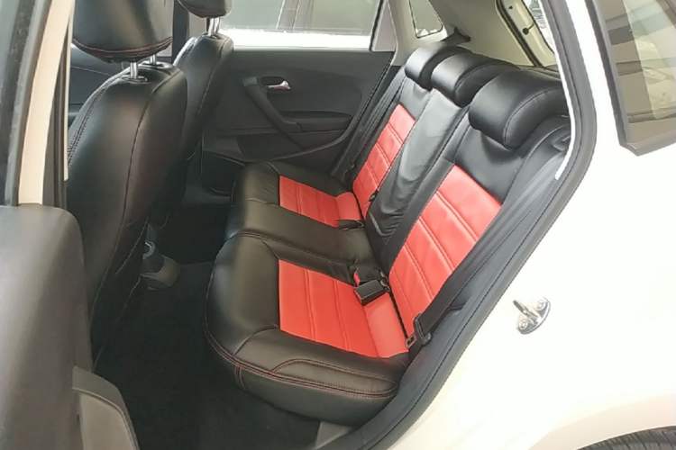 Used Volkswagen Polo 2016 1.6L Automatic Comfort Model Left Rear Seat