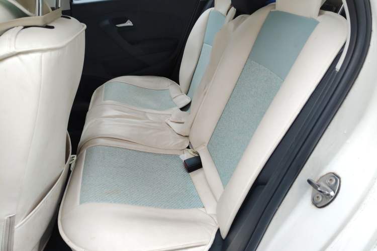 Used Volkswagen Polo 2016 1.6L Automatic Comfort Model Left Rear Seat