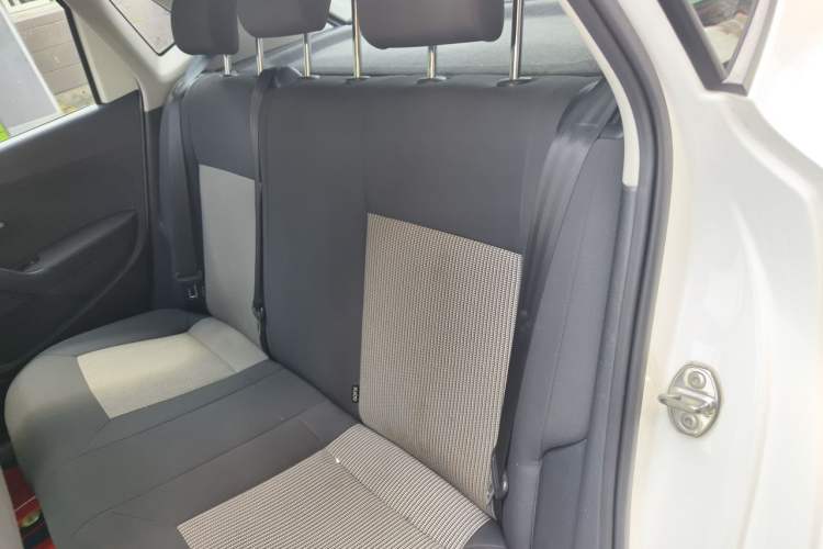 Used Volkswagen Polo 2016 1.4L Manual Fashion Model Left Rear Seat