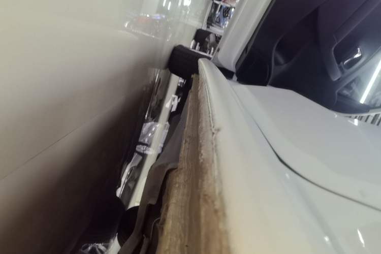 Used Volkswagen Polo 2016 1.4L Automatic Trendy Model Left Side Sill