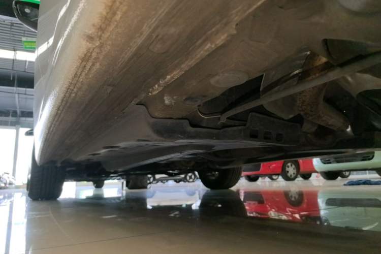 Used Volkswagen Polo 2016 1.6L Automatic Comfort Model Left Side Sill