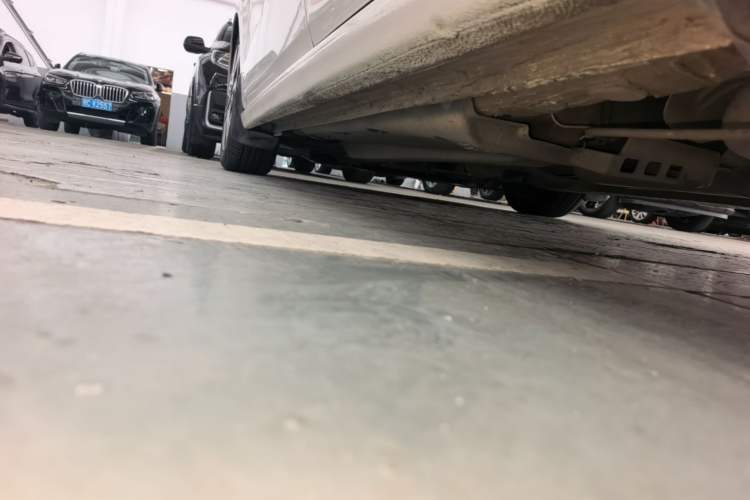Used Volkswagen Polo 2016 1.6L Automatic Comfort Model Left Side Sill