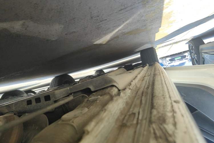 Used Volkswagen Polo 2016 1.4L Automatic Trendy Model Left Side Sill