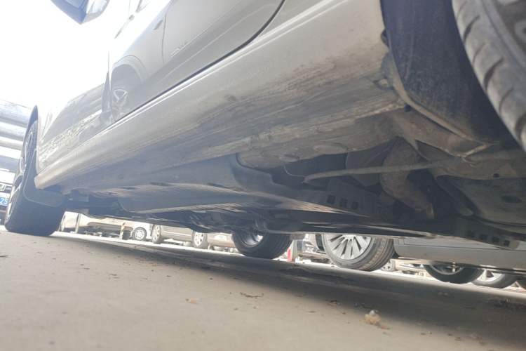 Used Volkswagen Polo 2016 1.6L Automatic Comfort Model Left Side Sill