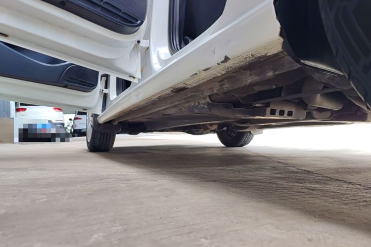 Used Volkswagen Polo 2016 1.6L Automatic Comfort Model Left Side Sill