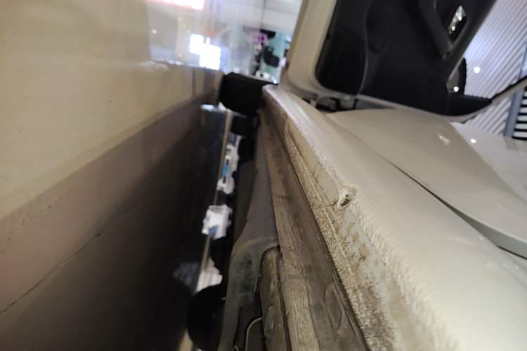 Used Volkswagen Polo 2016 1.6L Automatic Comfort Model Left Side Sill