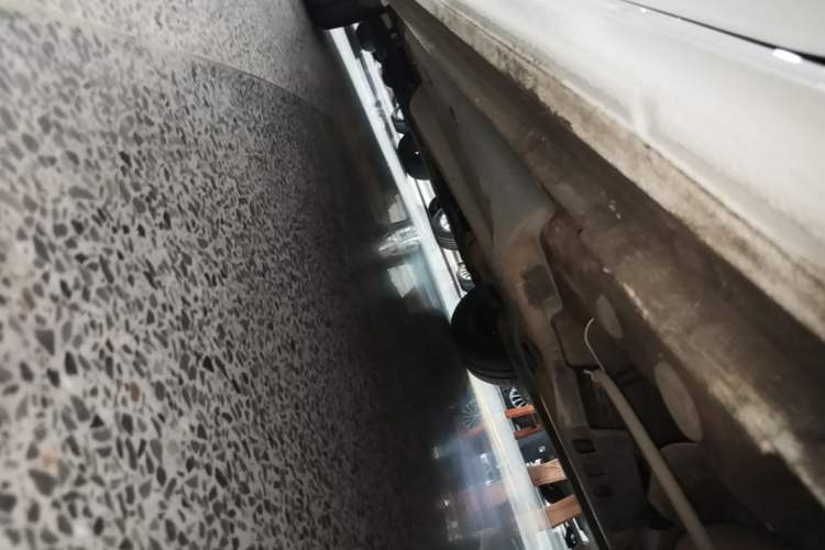 Used Volkswagen Polo 2016 1.6L Automatic Comfort Model Left Side Sill