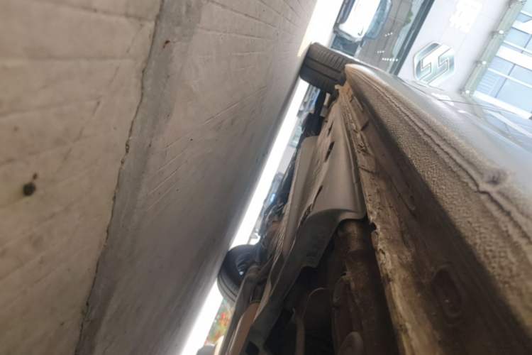 Used Volkswagen Polo 2016 1.6L Automatic Comfort Model Left Side Sill