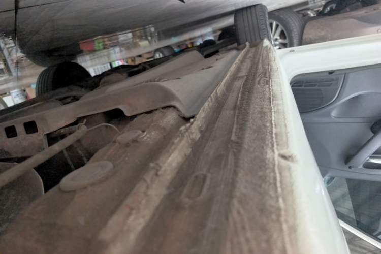 Used Volkswagen Polo 2016 1.4L Manual Fashion Model Left Side Sill
