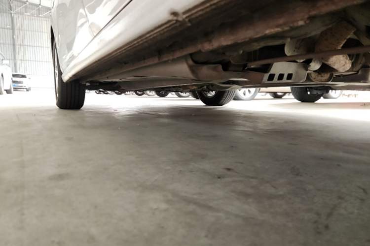 Used Volkswagen Polo 2016 1.4L Manual Fashion Model Left Side Sill