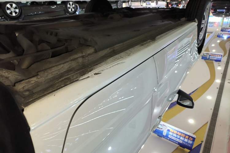Used Volkswagen Polo 2016 1.4L Automatic Trendy Model Left Side Sill