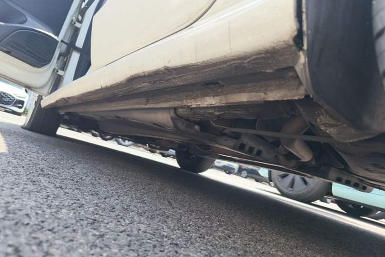 Used Volkswagen Polo 2016 1.6L Automatic Comfort Model Left Side Sill