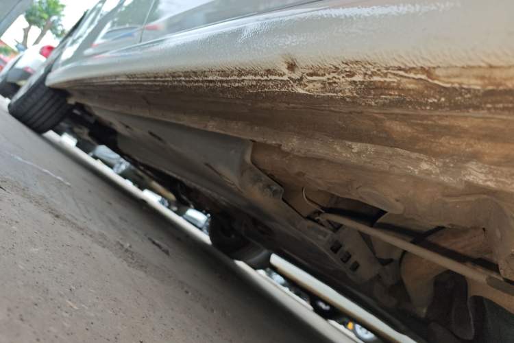 Used Volkswagen Polo 2016 1.4L Manual Fashion Model Left Side Sill