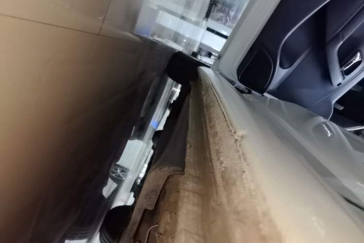 Used Volkswagen Polo 2016 1.4L Automatic Trendy Model Left Side Sill