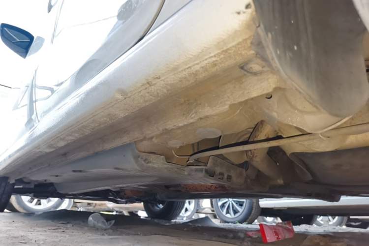 Used Volkswagen Polo 2016 1.4L Manual Fashion Model Left Side Sill