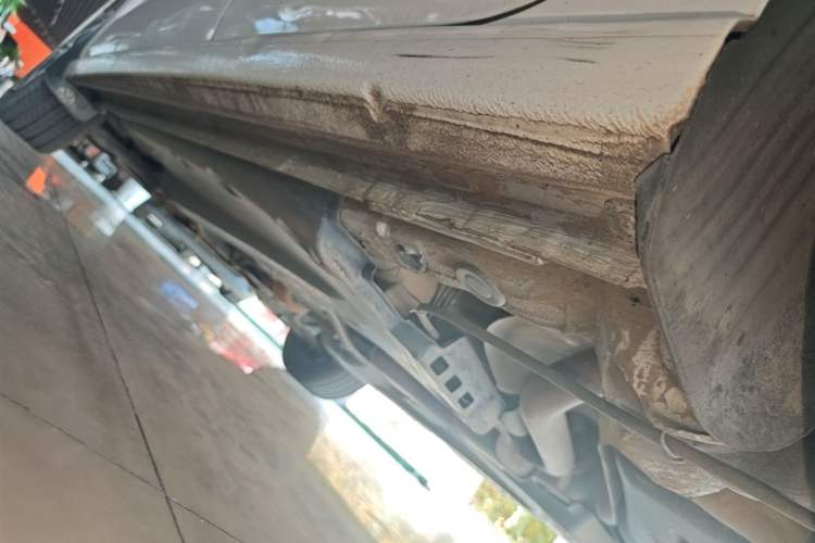Used Volkswagen Polo 2016 1.4L Manual Fashion Model Left Side Sill