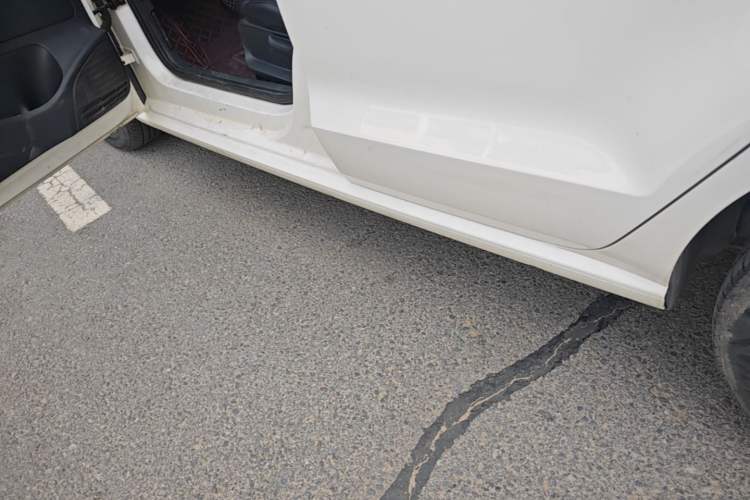 Used Volkswagen Polo 2016 1.4L Automatic Trendy Model Left Side Sill