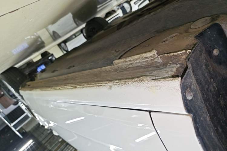 Used Volkswagen Polo 2016 1.4L Automatic Trendy Model Left Side Sill