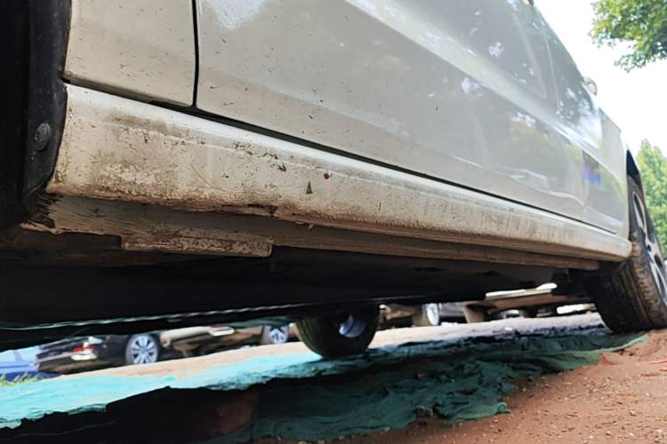 Used Volkswagen Polo 2016 1.4L Automatic Trendy Model Left Side Sill
