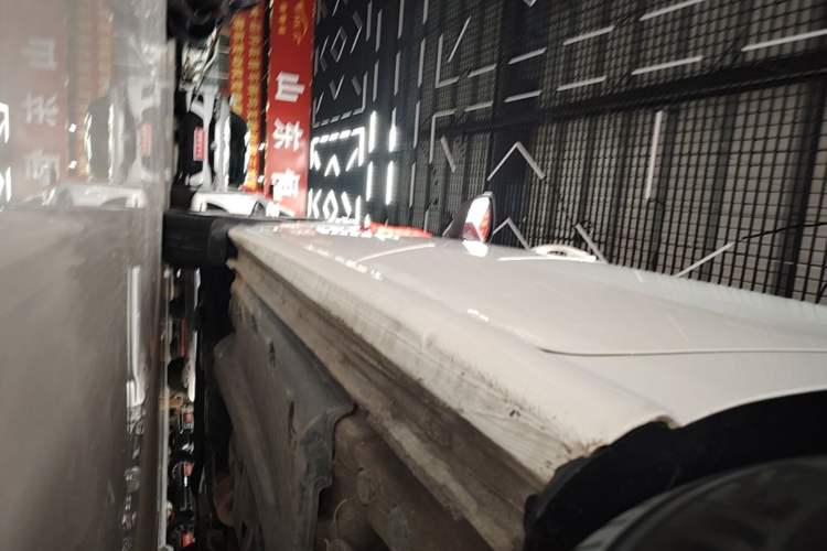 Used Volkswagen Polo 2016 1.6L Automatic Comfort Model Left Side Sill