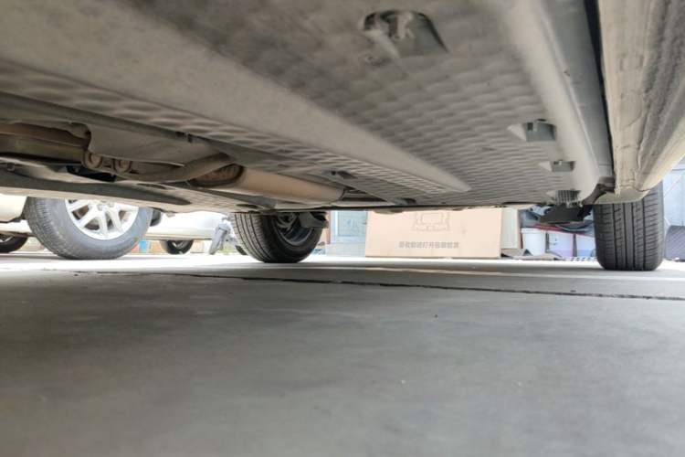 Used Volkswagen Polo 2016 1.6L Automatic Comfort Model Left Side Sill