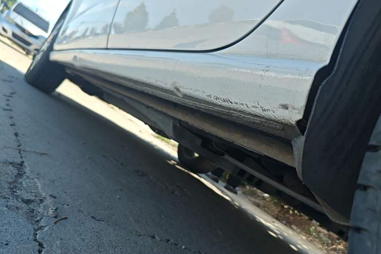 Used Volkswagen Polo 2016 1.6L Automatic Comfort Model Left Side Sill