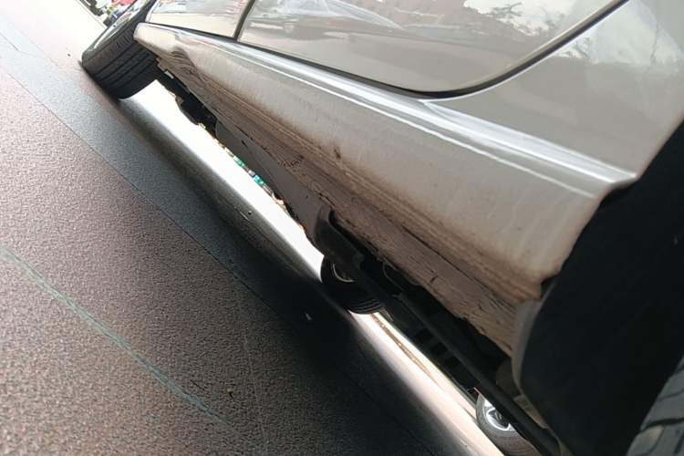 Used Volkswagen Polo 2016 1.6L Automatic Comfort Model Left Side Sill