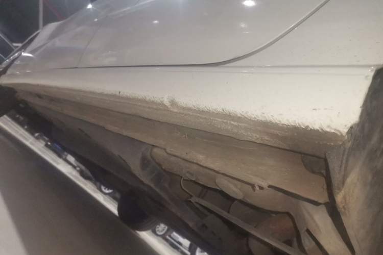 Used Volkswagen Polo 2016 1.4L Automatic Trendy Model Left Side Sill