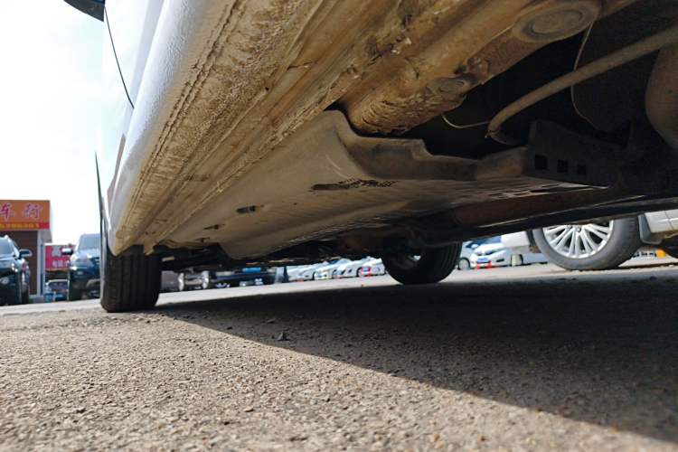 Used Volkswagen Polo 2016 1.4L Manual Fashion Model Left Side Sill