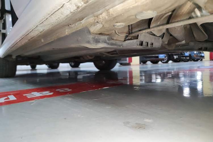 Used Volkswagen Polo 2016 1.6L Automatic Luxury Model Left Side Sill