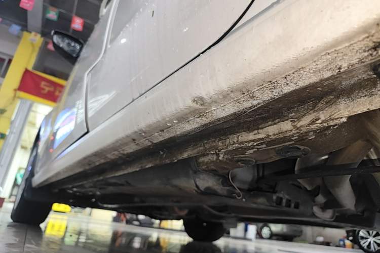 Used Volkswagen Polo 2016 1.6L Automatic Comfort Model Left Side Sill
