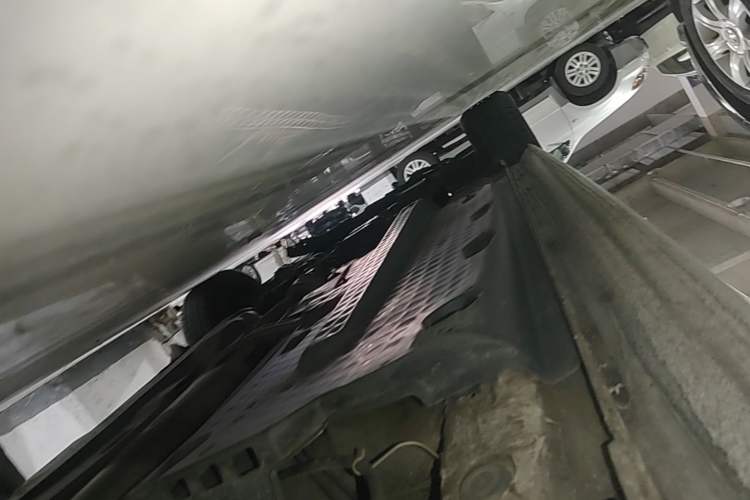 Used Volkswagen Polo 2016 1.4L Manual Fashion Model Left Side Sill