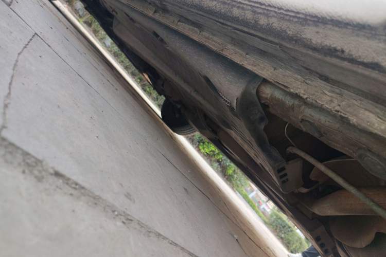 Used Volkswagen Polo 2016 1.4L Manual Fashion Model Left Side Sill